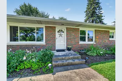 2230 N 1st Street, Dekalb, IL 60115 - Photo 2