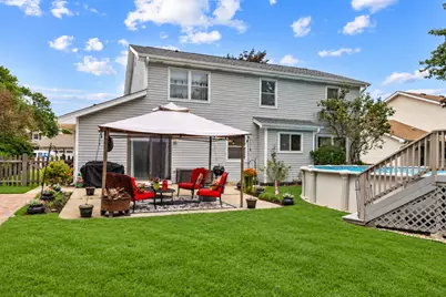 717 S Point Drive, Schaumburg, IL 60193 - Photo 22