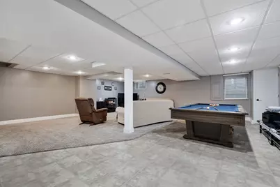 717 S Point Drive, Schaumburg, IL 60193 - Photo 20