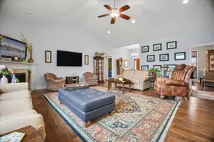 3608 Pamela Dr, Bloomington, IL 61704 - Photo 28