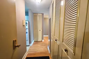 974 Thornton Ln, Buffalo Grove, IL 60089 - Photo 2