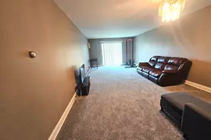 974 Thornton Ln, Buffalo Grove, IL 60089 - Photo 4