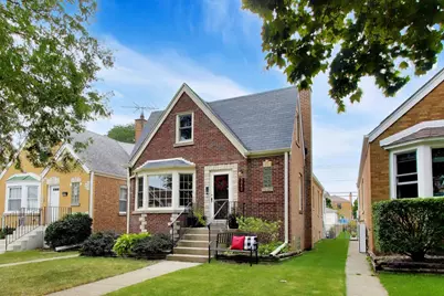 5042 N Melvina Avenue, Chicago, IL 60630 - Photo 2