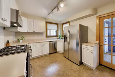 5042 N Melvina Avenue, Chicago, IL 60630 - Photo 8