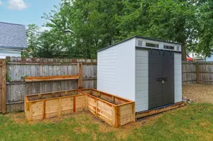 809 N Lee St, Bloomington, IL 61701 - Photo 28