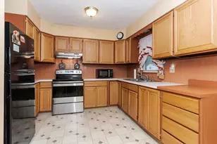 1722 Hoover Dr, Normal, IL 61761 - Photo 6