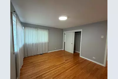 9243 Lynwood Drive, Oak Lawn, IL 60453 - Photo 8