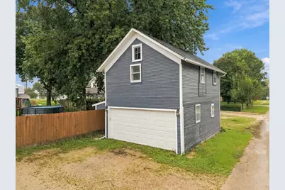 607 N 1st Street, Ashton, IL 61006 - Photo 24