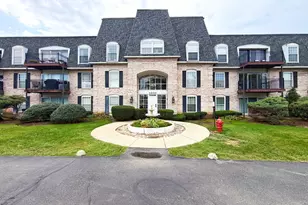 5000 Carriage Way Dr, Rolling Meadows, IL 60008 - Photo 1