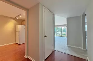 5000 Carriage Way Dr, Rolling Meadows, IL 60008 - Photo 4