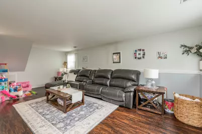 715 Holdridge Avenue, Winthrop Harbor, IL 60096 - Photo 22