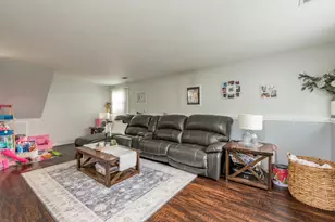 715 Holdridge Ave, Winthrop Harbor, IL 60096 - Photo 22