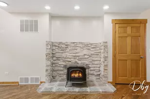 26227 W Forest Ct, Antioch, IL 60002 - Photo 4