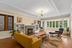 1130 W Morse Ave, Chicago, IL 60626 - Photo 2