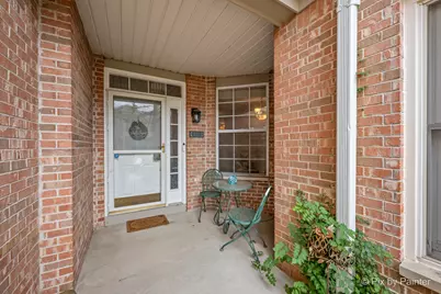 227 Wimbledon Place, Bloomingdale, IL 60108 - Photo 2