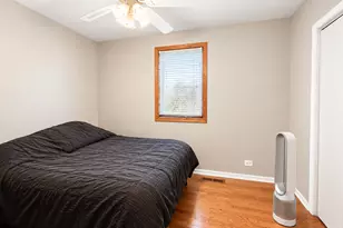 3610 S Emerald Ave, Chicago, IL 60609 - Photo 10