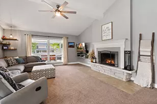 27W501 Williams St, Winfield, IL 60190 - Photo 12