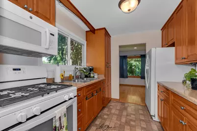 143 N Jefferson Street, Lockport, IL 60441 - Photo 10