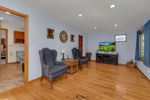 143 N Jefferson St, Lockport, IL 60441 - Photo 8