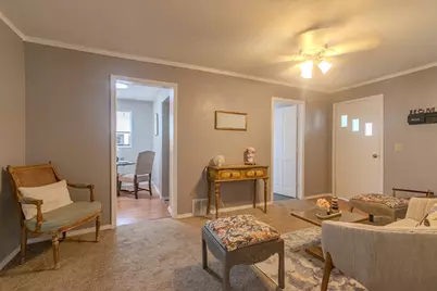 2642 Hanson Street, Rockford, IL 61109 - Photo 6