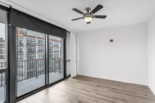 210 S Desplaines St, Chicago, IL 60661 - Photo 12