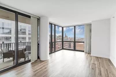 210 S Desplaines Street #1102, Chicago, IL 60661 - Photo 2