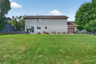 312 Badger Ct, Oswego, IL 60543 - Photo 58