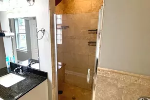 5017 S Prairie Ave, Chicago, IL 60615 - Photo 8