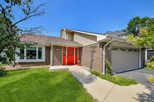 1126 S Edgewood Ave, Lombard, IL 60148 - Photo 1