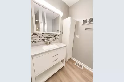 2116 Briar Hill Drive, Schaumburg, IL 60194 - Photo 6