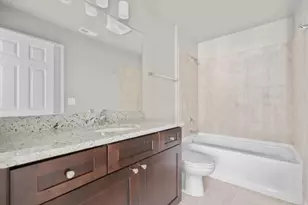 711 Verandah Dr, Hanover Park, IL 60133 - Photo 14