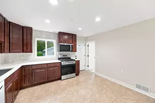36891 N Carol Ln, Lake Villa, IL 60046 - Photo 16