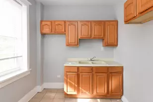 1251 W Rosemont Ave, Chicago, IL 60660 - Photo 2