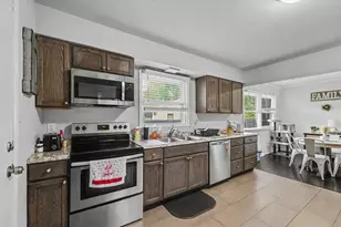 1906 Winchester Dr, Champaign, IL 61821 - Photo 14