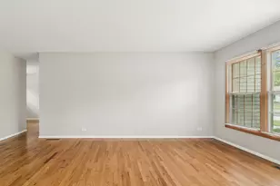 1525 N Patton Ave, Arlington Heights, IL 60004 - Photo 4