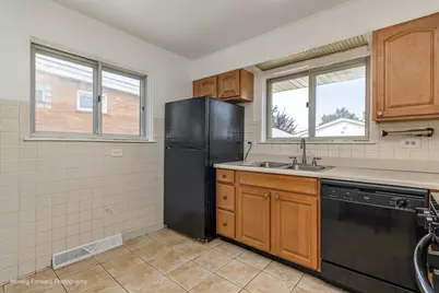 10830 Hastings Street, Westchester, IL 60154 - Photo 14