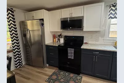 523 E Wells Street, Geneseo, IL 61254 - Photo 10