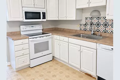 2000 Parkside Drive #2C, Park Ridge, IL 60068 - Photo 4