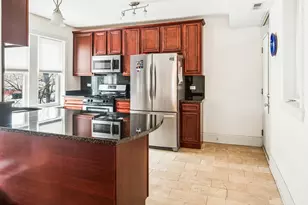 2656 W Lunt Ave, Chicago, IL 60645 - Photo 4
