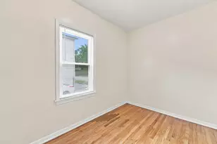 310 E 138th St, Chicago, IL 60827 - Photo 18