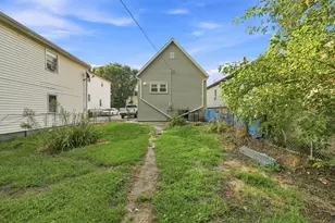 310 E 138th St, Chicago, IL 60827 - Photo 26