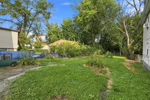 310 E 138th St, Chicago, IL 60827 - Photo 24