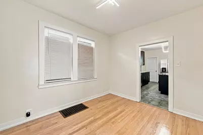 310 E 138th Street, Chicago, IL 60827 - Photo 14