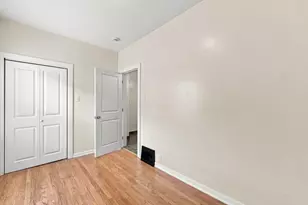 310 E 138th St, Chicago, IL 60827 - Photo 10