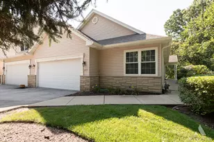 927 Treeline Ct, Lockport, IL 60441 - Photo 1