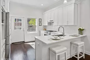 2347 W Altgeld St, Chicago, IL 60647 - Photo 2