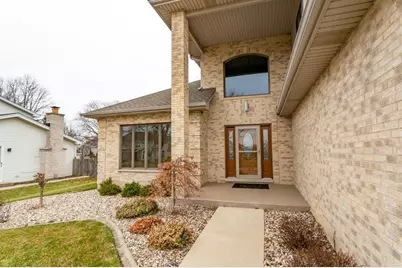 902 Somerset Drive, Carol Stream, IL 60188 - Photo 4