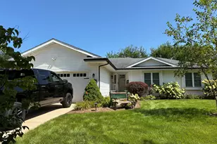 2618 Ruth Fitzgerald Dr, Plainfield, IL 60586 - Photo 2