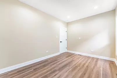 2234 Gunderson Avenue, Berwyn, IL 60402 - Photo 8
