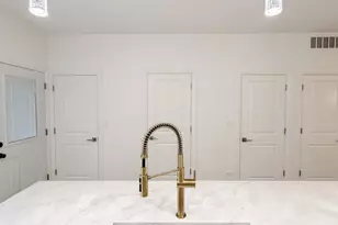 1630 N Humboldt Blvd, Chicago, IL 60647 - Photo 8